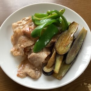 牛肉と茄子ピーマンオイスター焼き